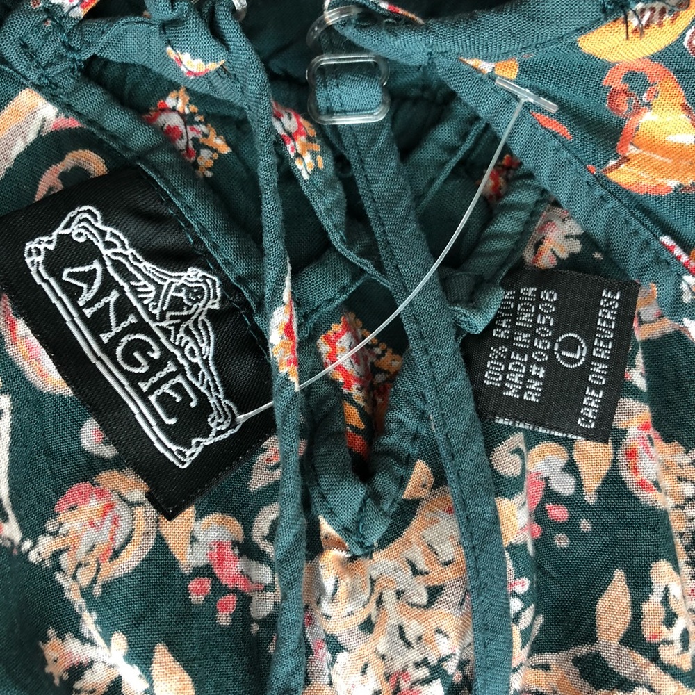 Romper - Picture 5 of 5